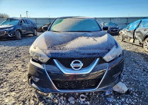2016 Nissan Maxima 3.5S z USA, uszkodzony, nr VIN 1N4AA6AP5GC421775